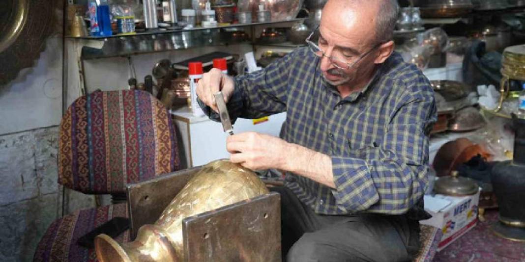 45 yıldır ustalıkla bu işi yapıyor! Onun elinden çıkıyor, tanesi 100.000 TL’ye satılıyor: Teknoloji bu işe uğramıyor 5